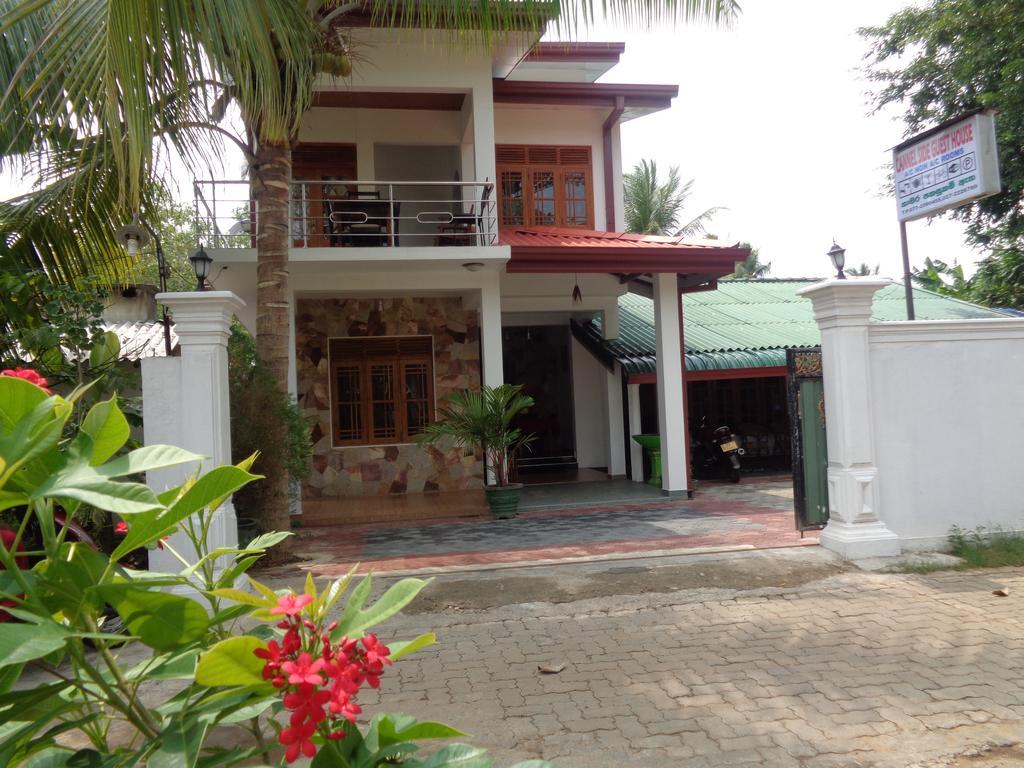 波隆纳鲁沃 运河边旅馆酒店 外观 照片