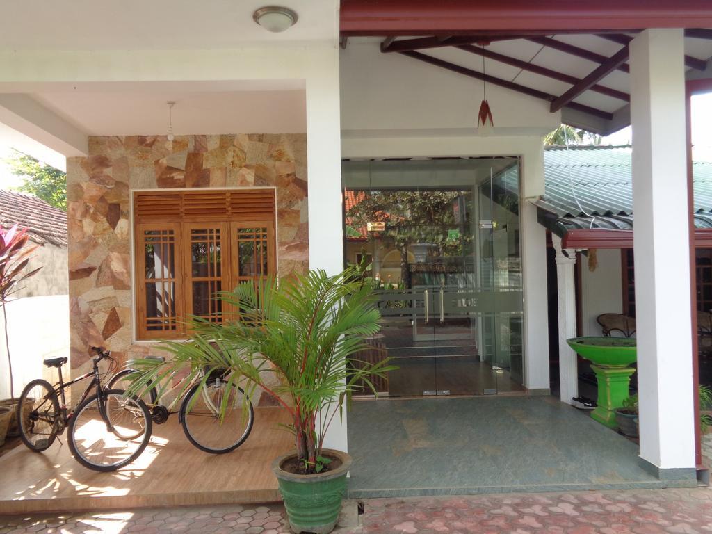 波隆纳鲁沃 运河边旅馆酒店 外观 照片